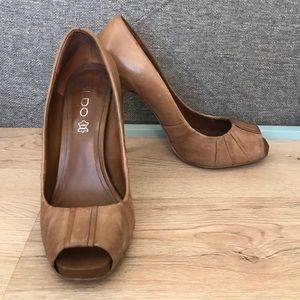 Aldo peep toe pumps